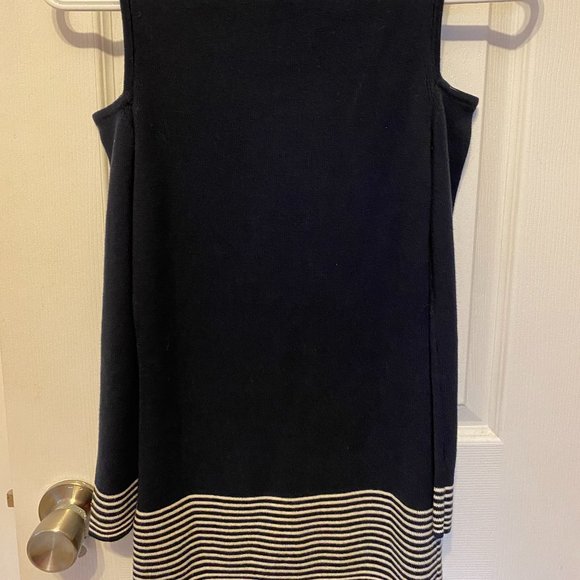 Tommy Hilfiger Open Shoulder Top - Picture 2 of 3